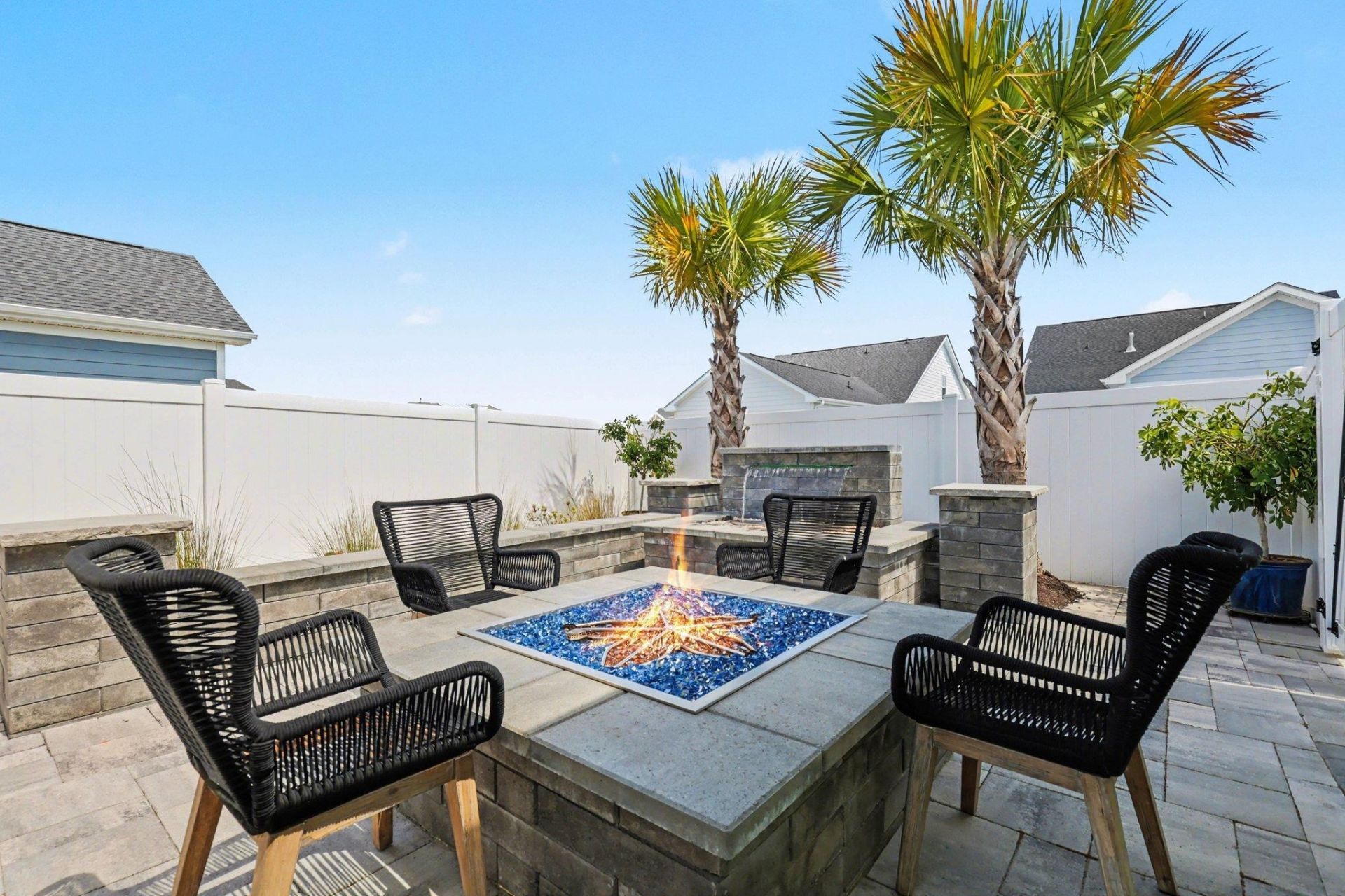 2063 Singing Palm Loop Photo 35