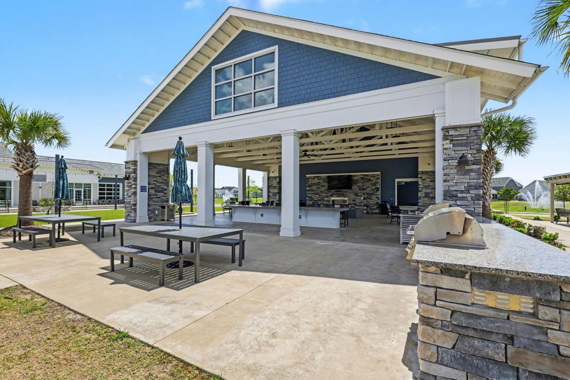 2063 Singing Palm Loop Photo 41