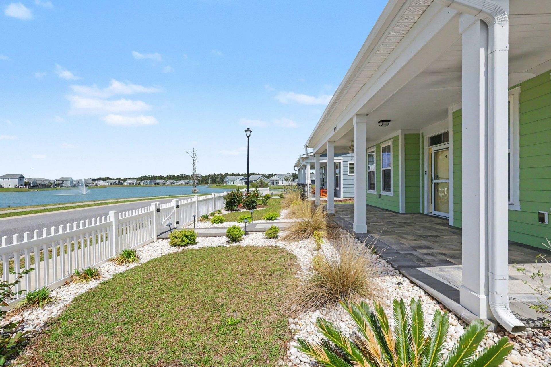 2063 Singing Palm Loop Photo 5