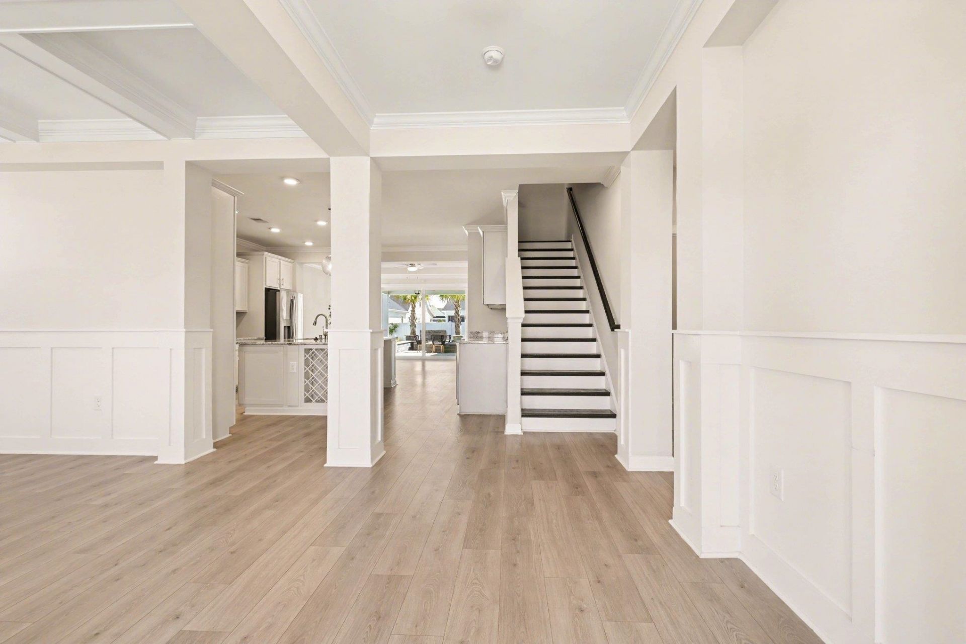 2063 Singing Palm Loop Photo 7