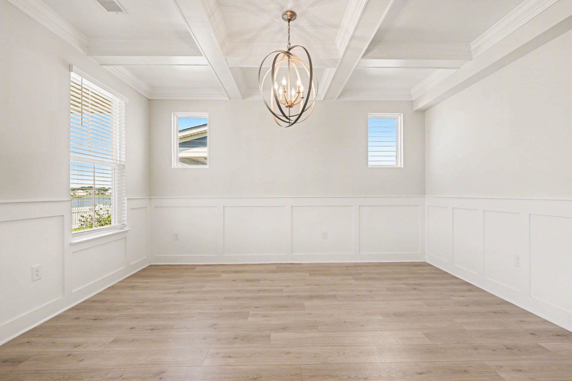 2063 Singing Palm Loop Photo 9