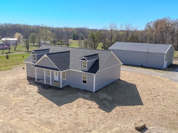 4161 Dobbins Pike , Portland, TN 37148