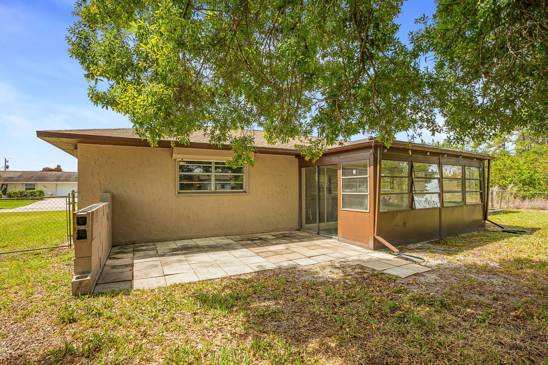 549 SW Buswell Avenue, Port Saint Lucie, FL 34983 Photo