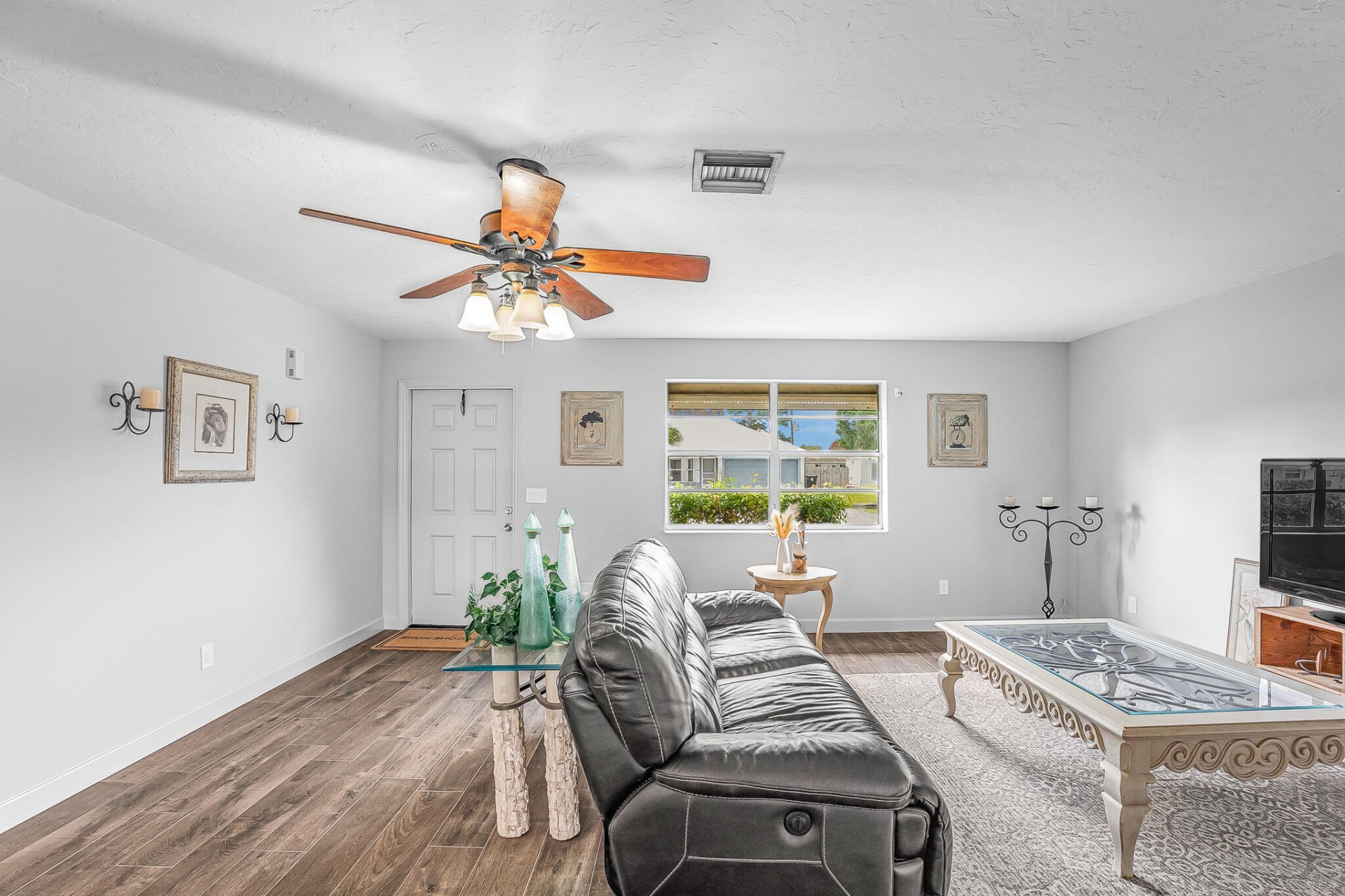 549 SW Buswell Avenue, Port Saint Lucie, FL 34983 Photo