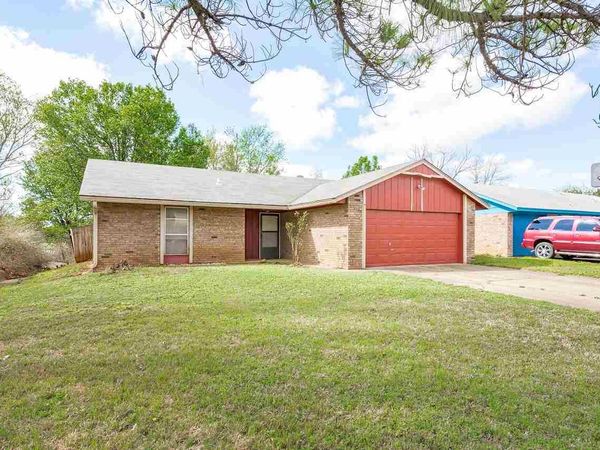 1023 E Knapp Avenue, Stillwater, OK 74074