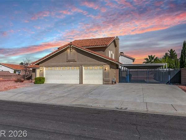 8420 Gillette Street, Las Vegas, NV 89117