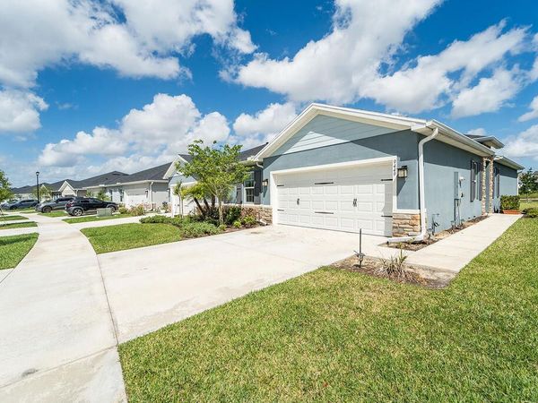 9449 SW Libertas Way, Port St. Lucie, FL 34987