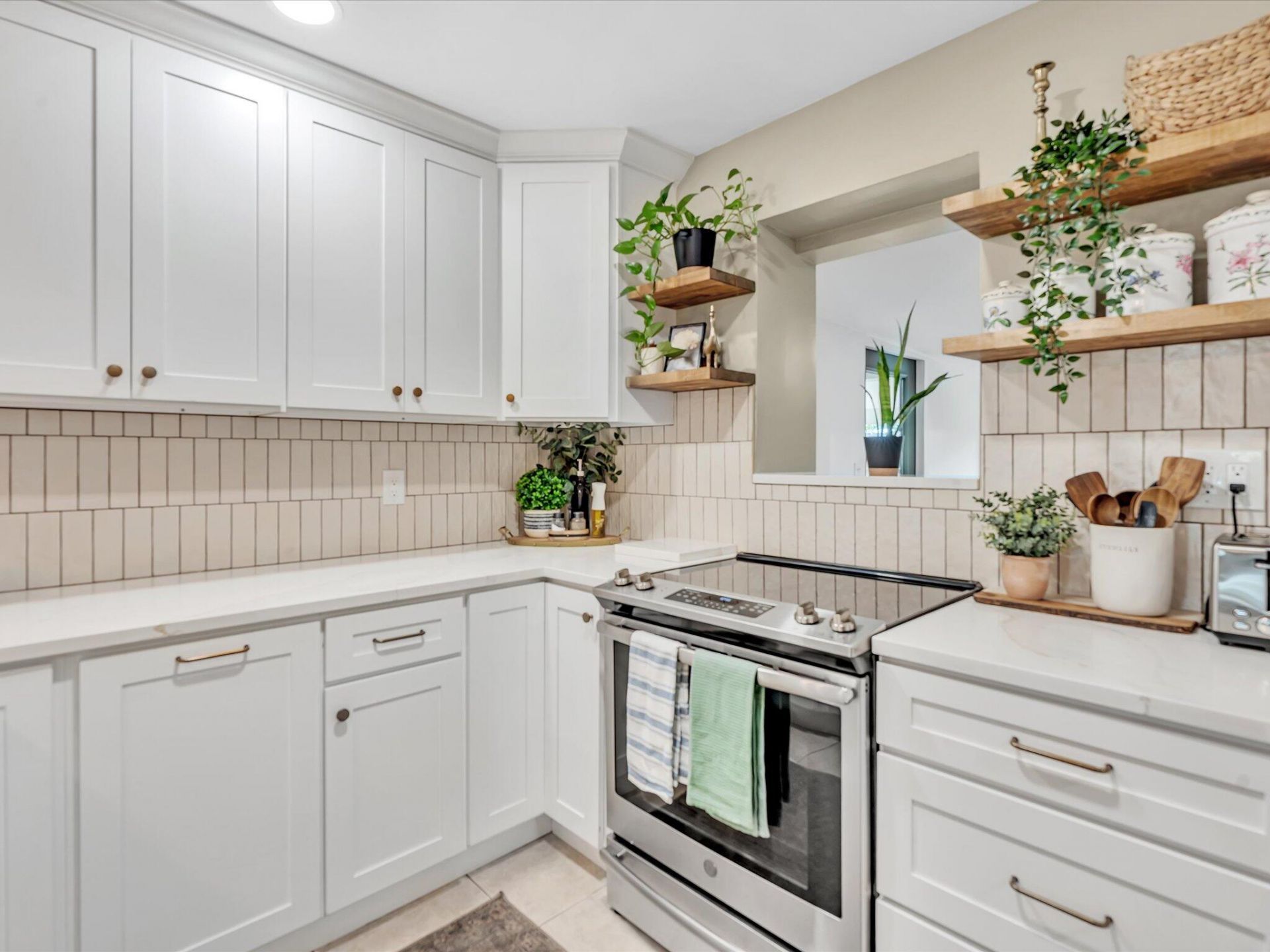 2192 Bonnie Drive, West Palm Beach, FL 33415 Photo