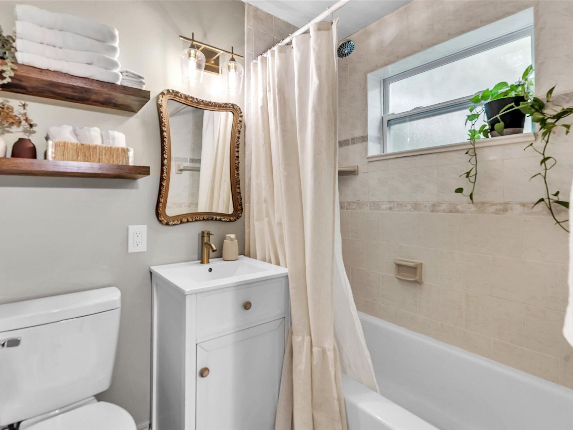 2192 Bonnie Drive, West Palm Beach, FL 33415 Photo