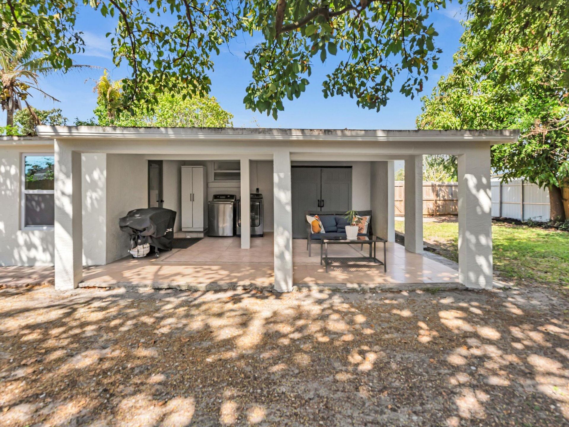 2192 Bonnie Drive, West Palm Beach, FL 33415 Photo