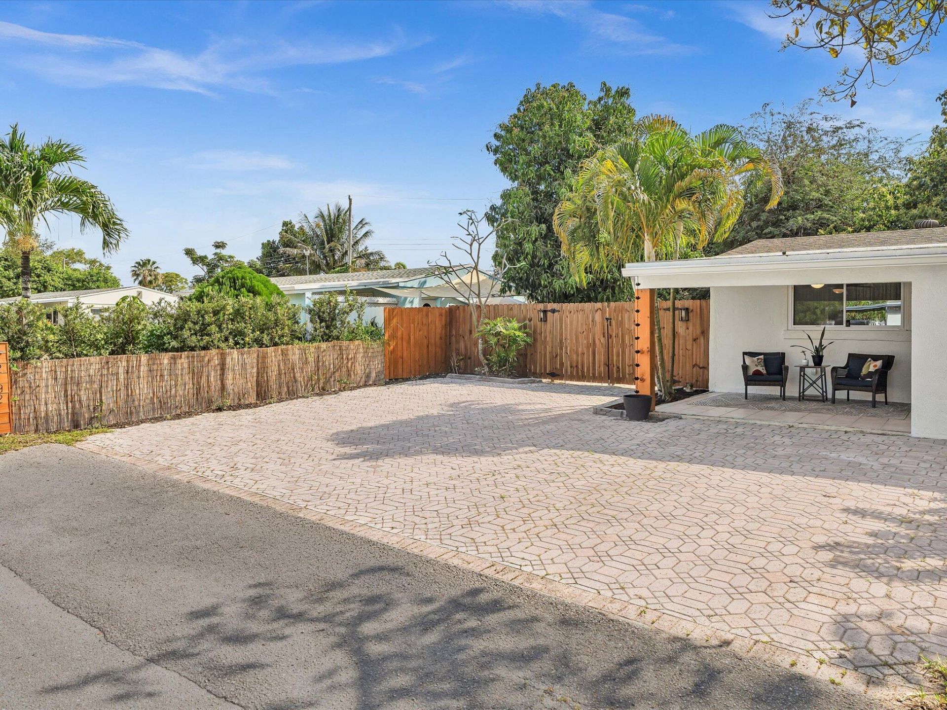 2192 Bonnie Drive, West Palm Beach, FL 33415 Photo