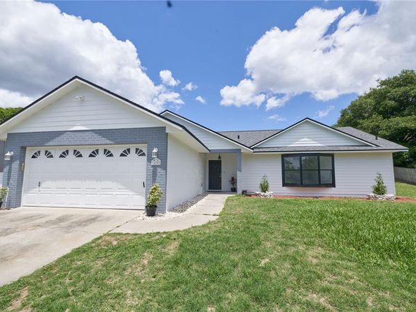 119 RIDGECREST DRIVE , EUSTIS, FL 32726