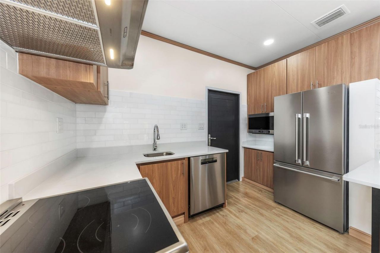 1125 Melrose Avenue S, Saint Petersburg, FL 33705 Photo