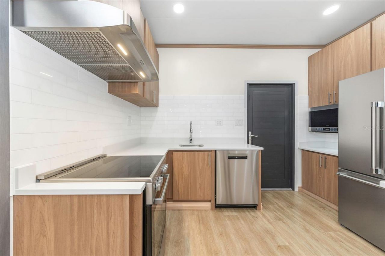 1125 Melrose Avenue S, Saint Petersburg, FL 33705 Photo