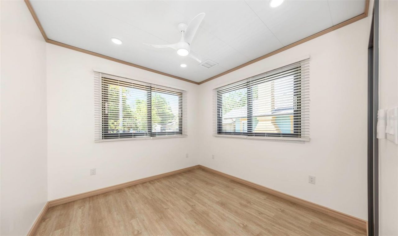 1125 Melrose Avenue S, Saint Petersburg, FL 33705 Photo