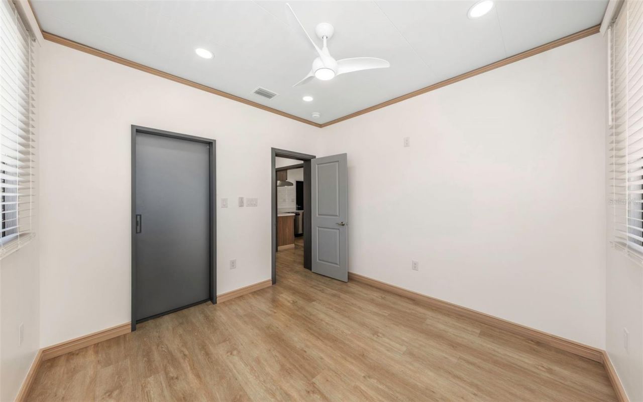 1125 Melrose Avenue S, Saint Petersburg, FL 33705 Photo