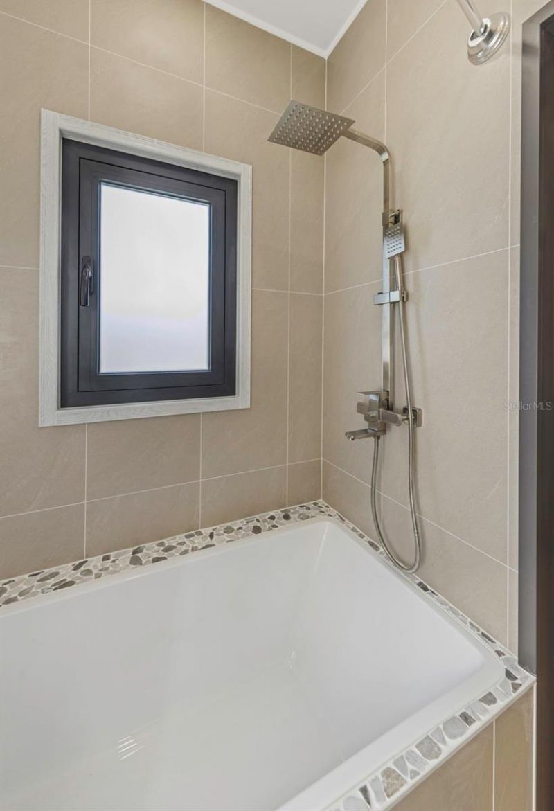 1125 Melrose Avenue S, Saint Petersburg, FL 33705 Photo