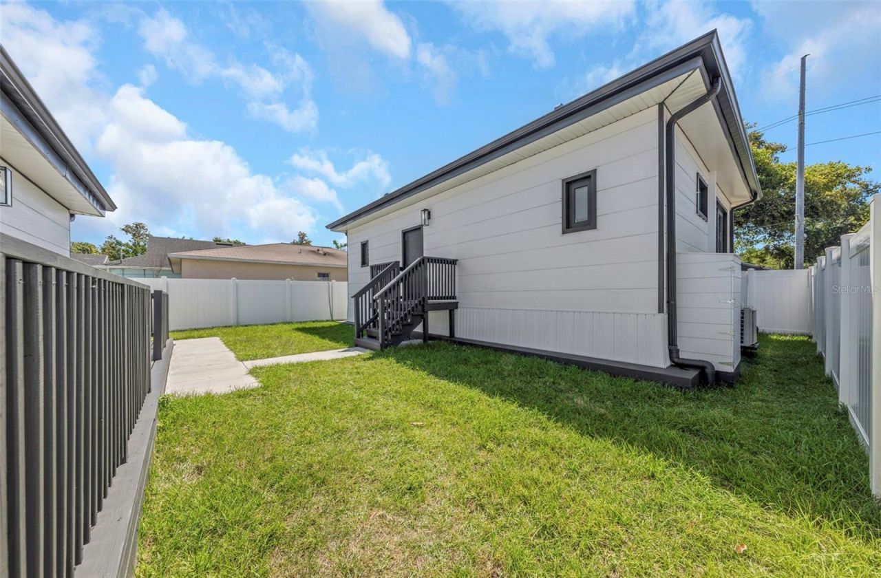 1125 Melrose Avenue S, Saint Petersburg, FL 33705 Photo