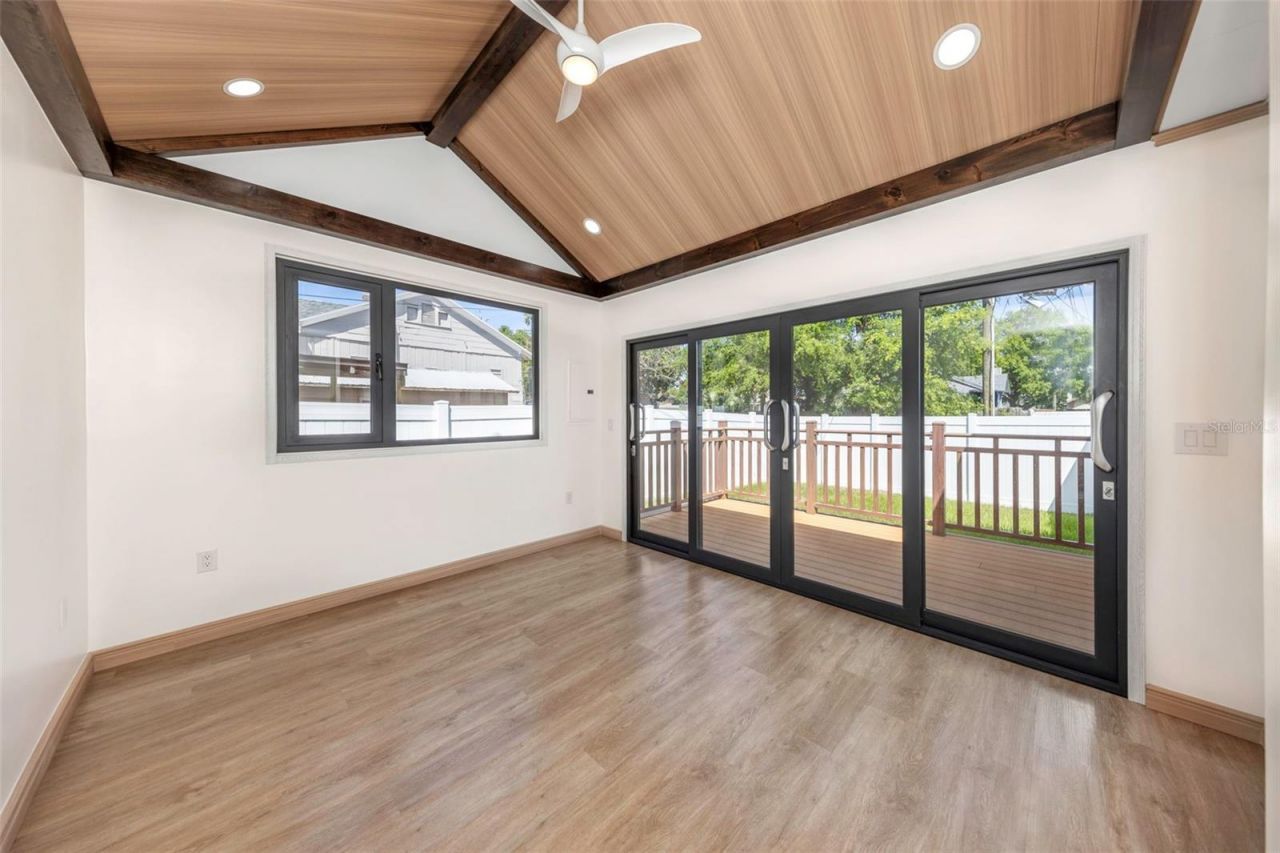 1125 Melrose Avenue S, Saint Petersburg, FL 33705 Photo