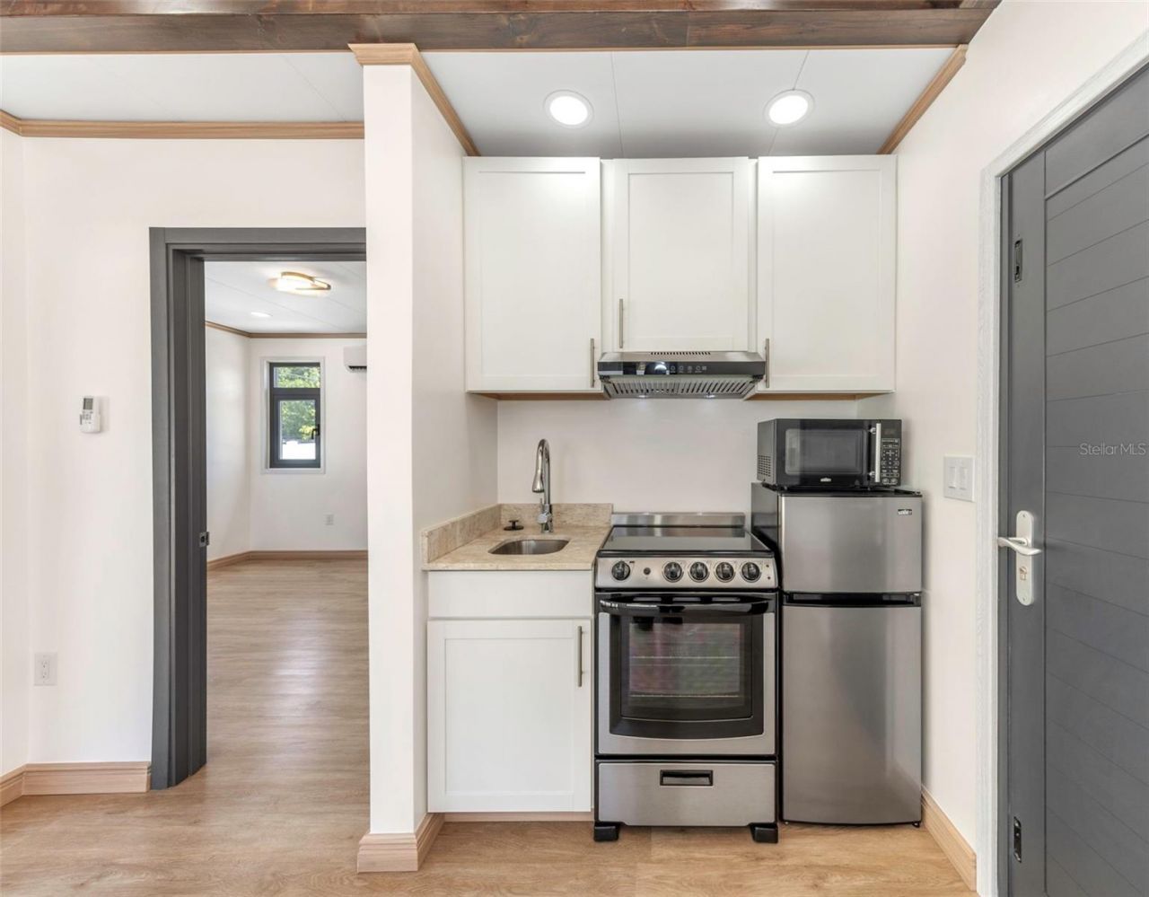 1125 Melrose Avenue S, Saint Petersburg, FL 33705 Photo