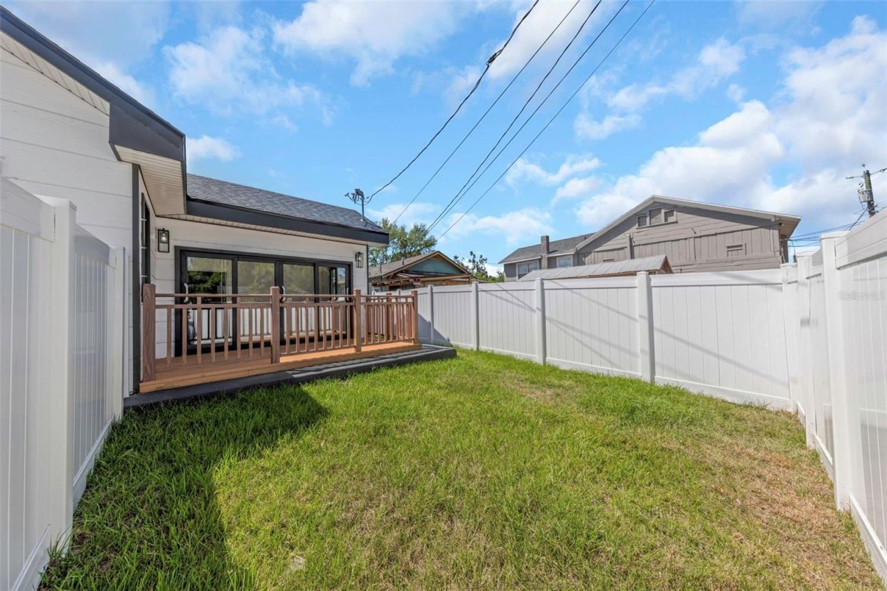 1125 Melrose Avenue S, Saint Petersburg, FL 33705 Photo