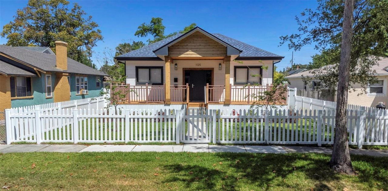 1125 Melrose Avenue S, Saint Petersburg, FL 33705 Photo