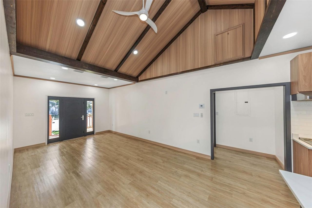 1125 Melrose Avenue S, Saint Petersburg, FL 33705 Photo