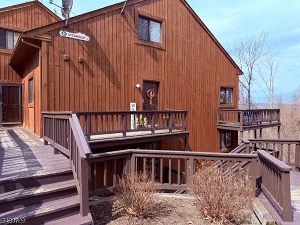 6 Steamboat Dr, Unit 2, Vernon, NJ 07462