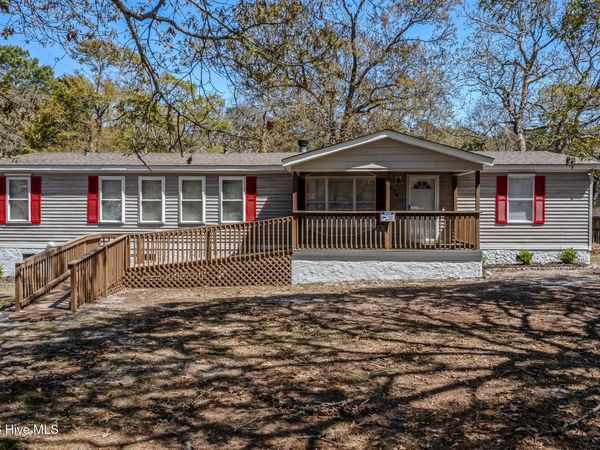 2070 Helmsman Drive SW, Supply, NC 28462