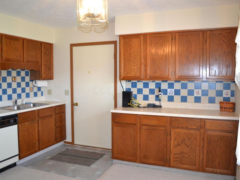 3052 Brixton Drive E, Springfield, OH 45503 Photo 12