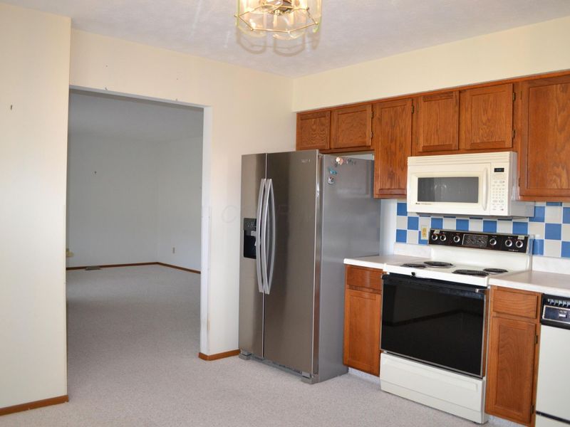 3052 Brixton Drive E, Springfield, OH 45503 Photo 14