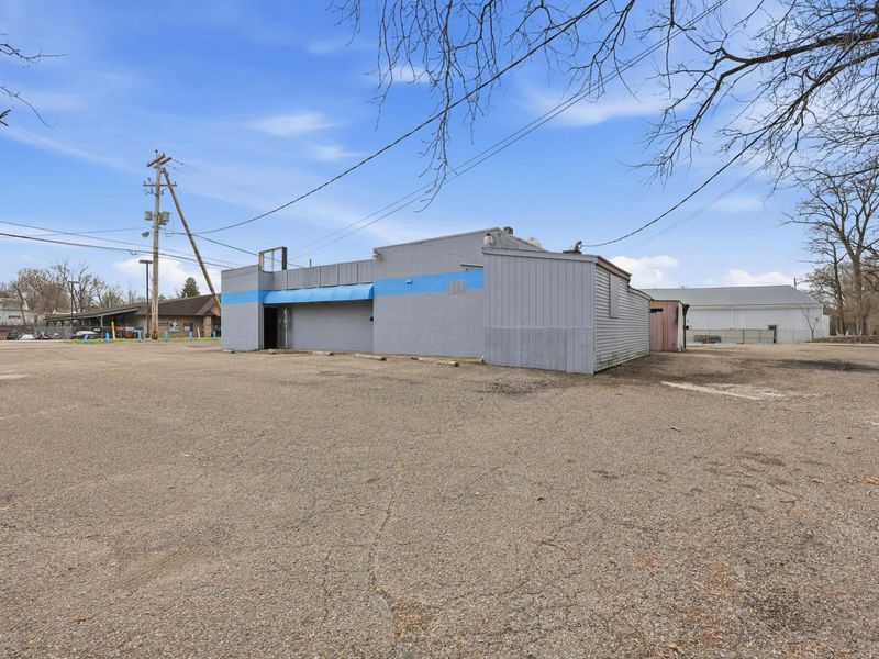 606 W Church Street, Newark, OH 43055 Photo 3