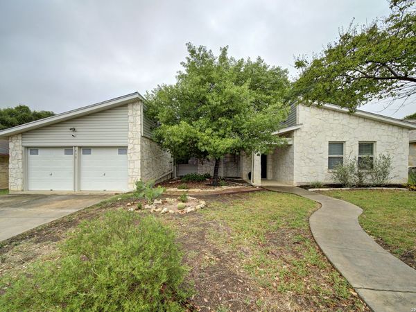 815 SILVER SPRUCE, San Antonio, TX 78232