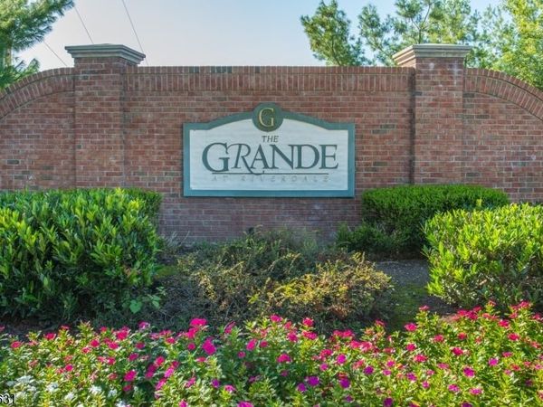 3108 Ramapo Ct, Riverdale, NJ 07457