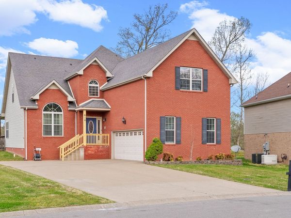 618 Winding Bluff Way , Clarksville, TN 37040