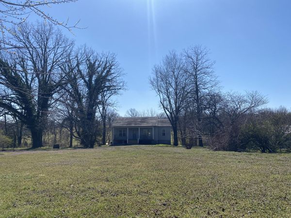1536 S Outer Road, Mansfield, MO 65704