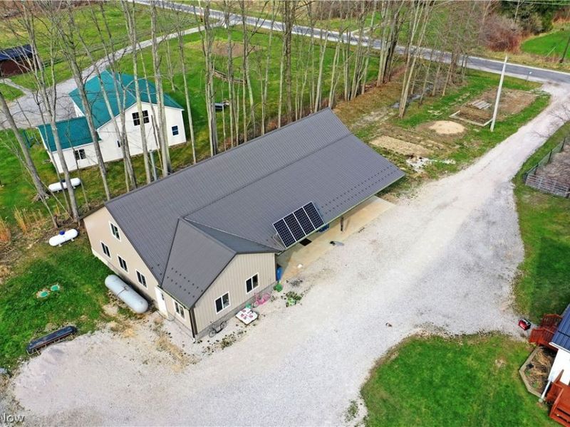 4429 Ireland Road, Rome, OH 44085 Photo 4