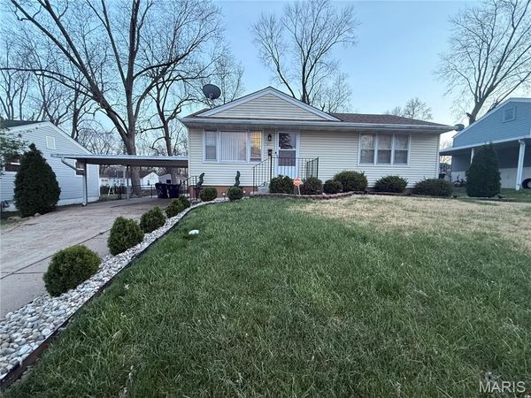 8630 Haltonia Lane, St Louis, MO 63134