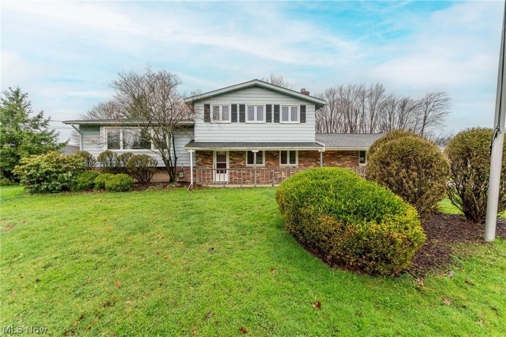 2984 Erich Drive, Willoughby Hills, OH 44092 Main Photo