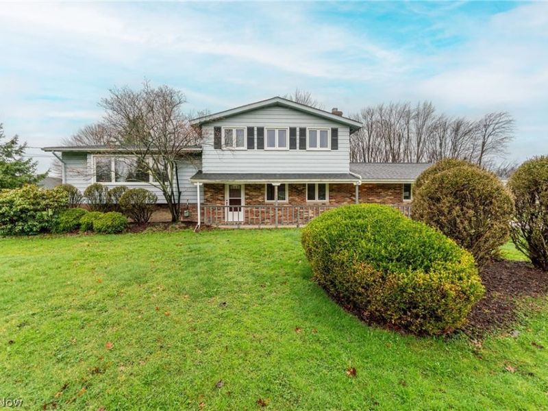 2984 Erich Drive, Willoughby Hills, OH 44092 Photo 1