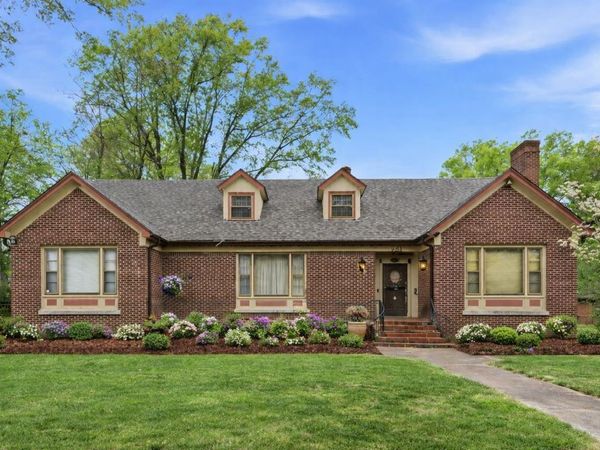 981 N MCLEAN BLVD, Memphis, TN 38107