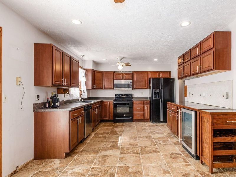 1328 Hilton Drive, Reynoldsburg, OH 43068 Photo 12