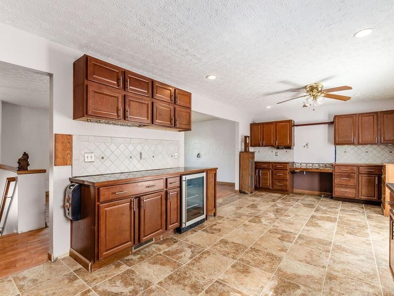 1328 Hilton Drive, Reynoldsburg, OH 43068 Photo 13