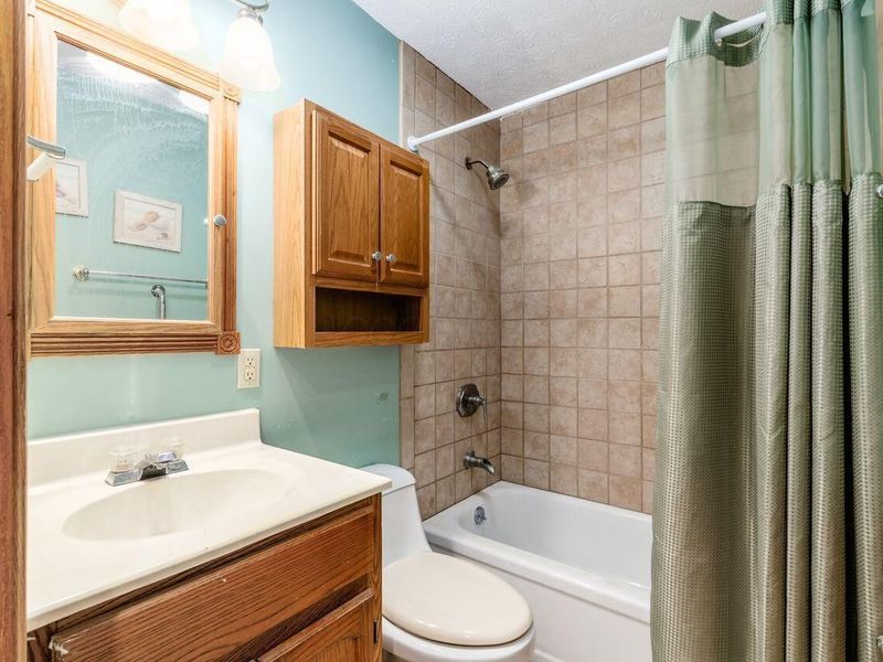 1328 Hilton Drive, Reynoldsburg, OH 43068 Photo 15