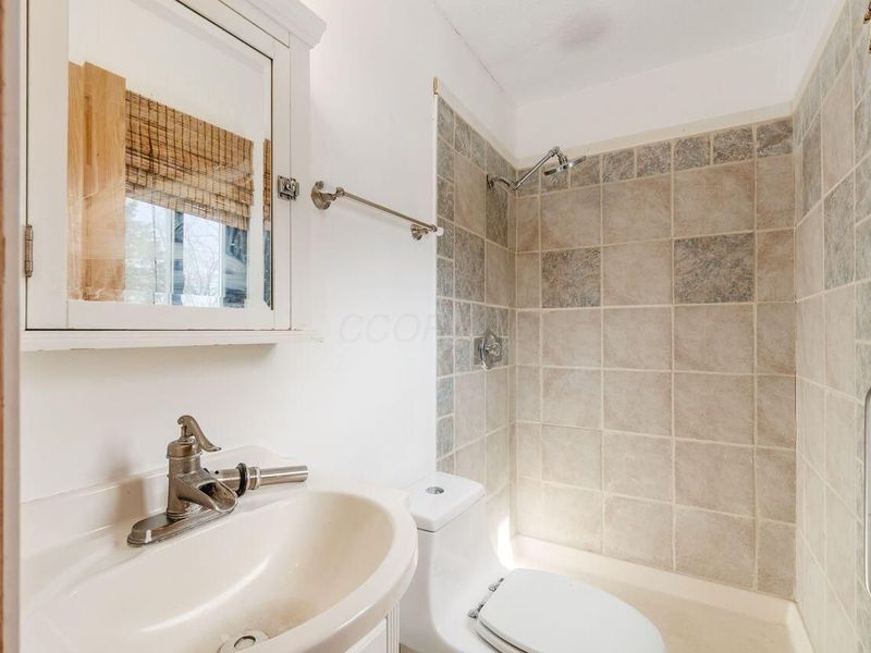 1328 Hilton Drive, Reynoldsburg, OH 43068 Photo 18