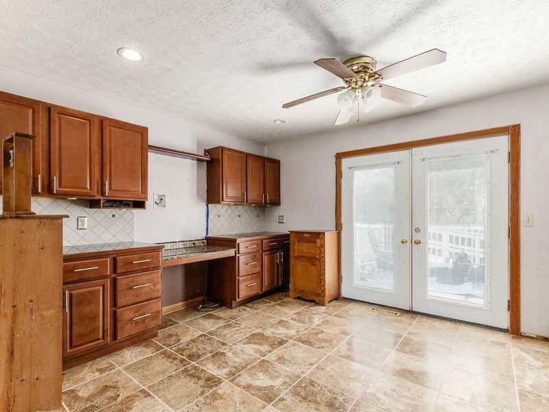 1328 Hilton Drive, Reynoldsburg, OH 43068 Photo 8