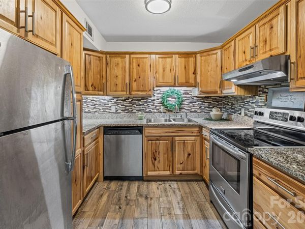 2636 Park Road, Unit B, Charlotte, NC 28209