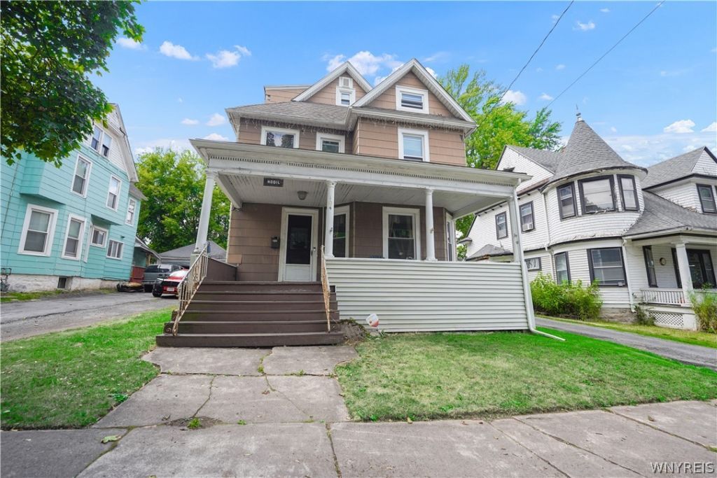 104 Cottage Street, Lockport, NY 14094 Main Photo