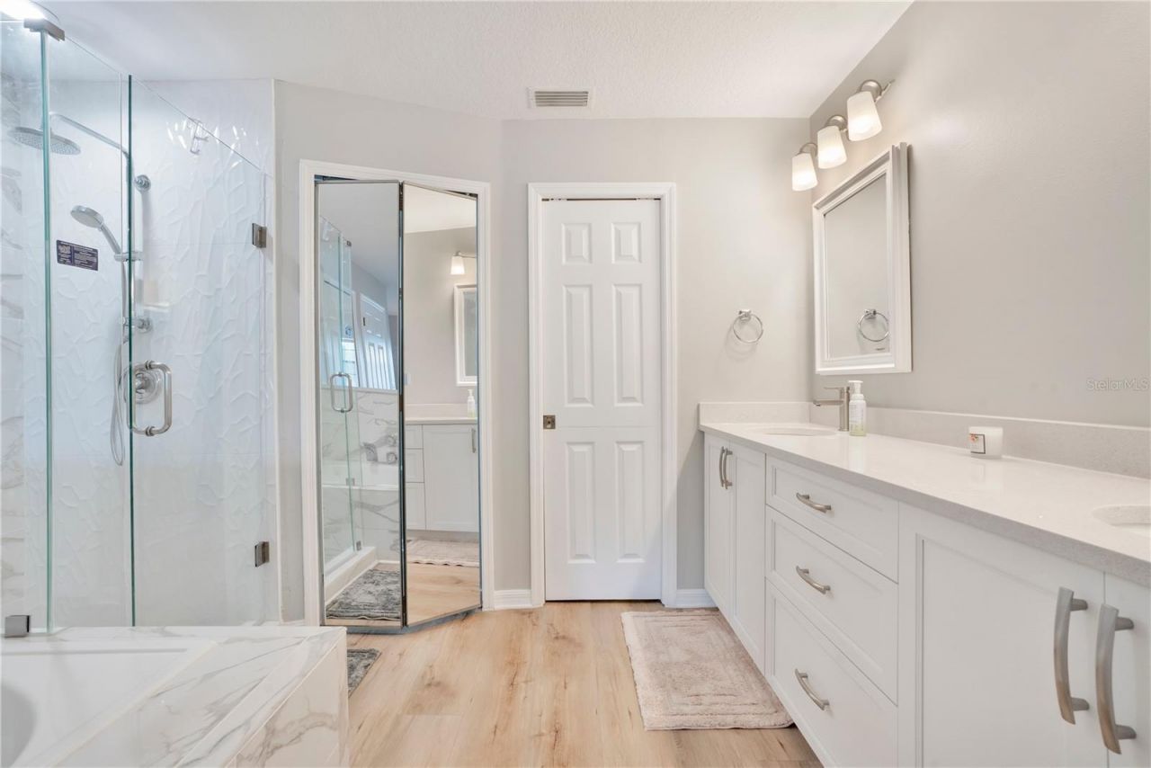 8110 Sandpoint Boulevard, Orlando, FL 32819 Photo