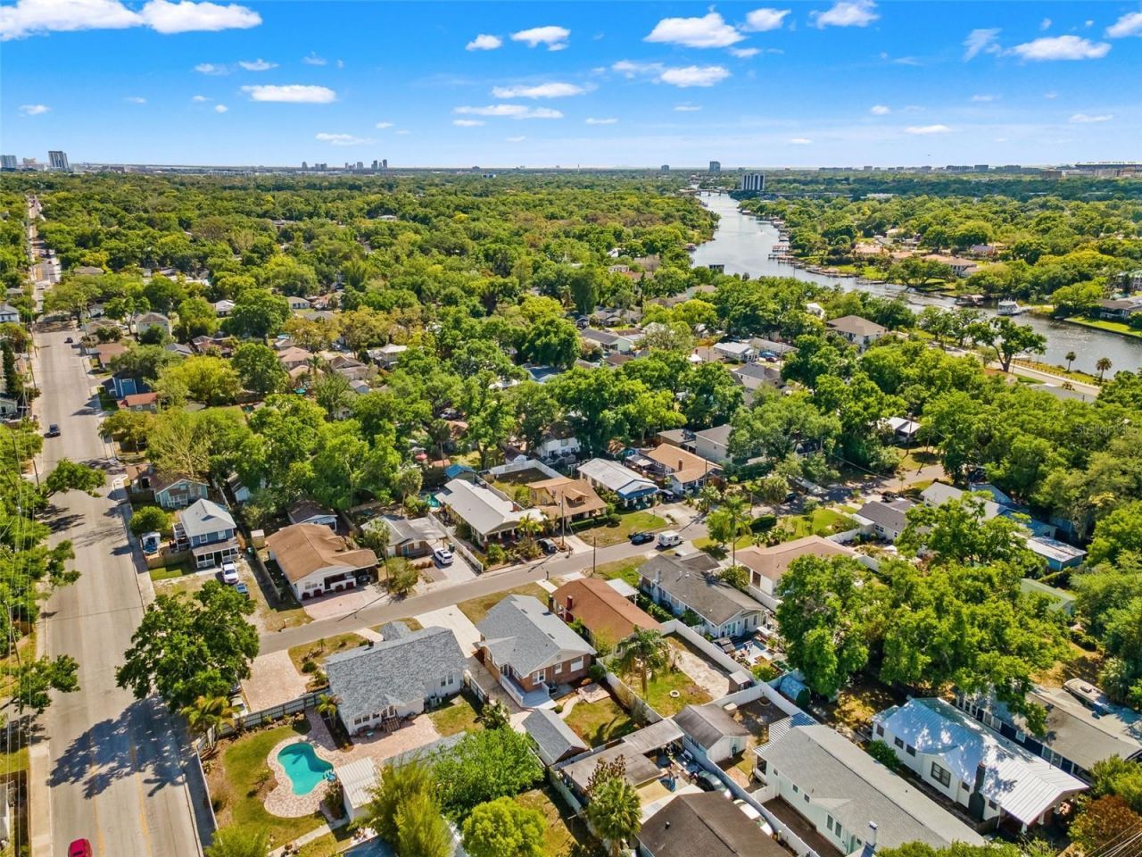 305 W Frierson Avenue , Tampa, FL 33603 Photo